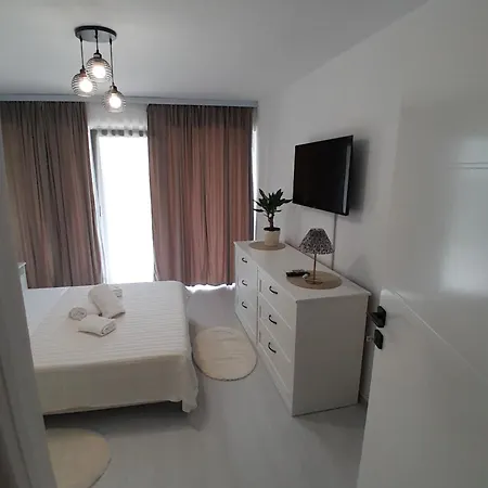 Garsoniera Serena شقة ساتورْنْ