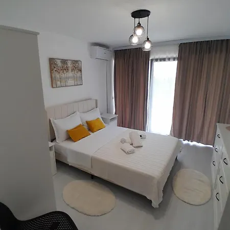 شقة Garsoniera Serena ساتورْنْ