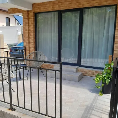 Garsoniera Serena شقة *